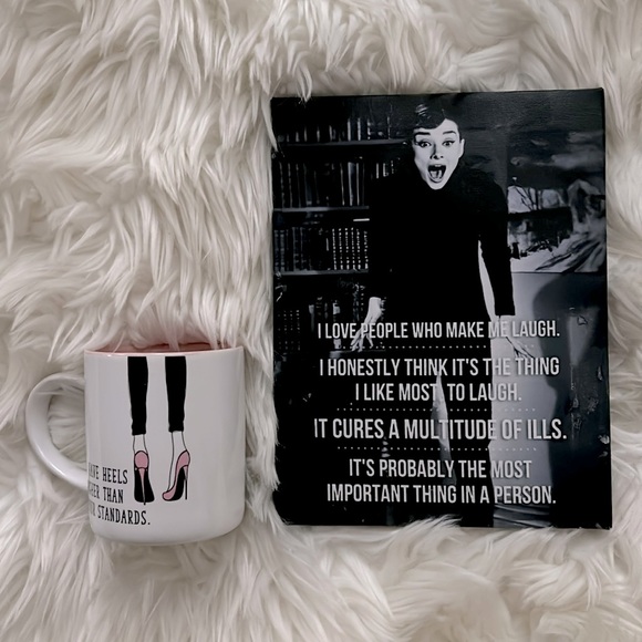 Audrey Hepburn Classic Photo on Canvas Decor Wall Hanging - Picture 6 of 6